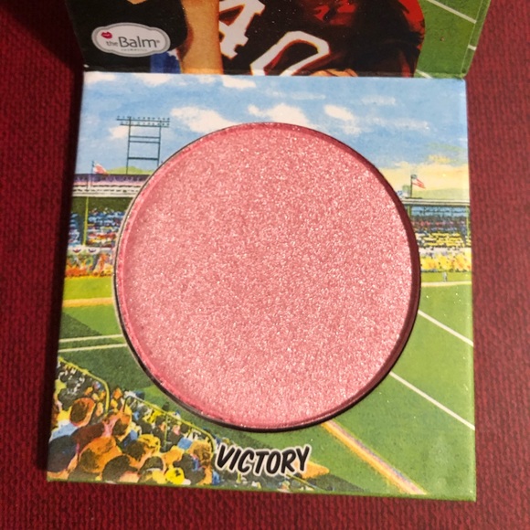 theBalm TheBalmfire Shadow/Blush Duo - Game Day - Picture 2 of 5